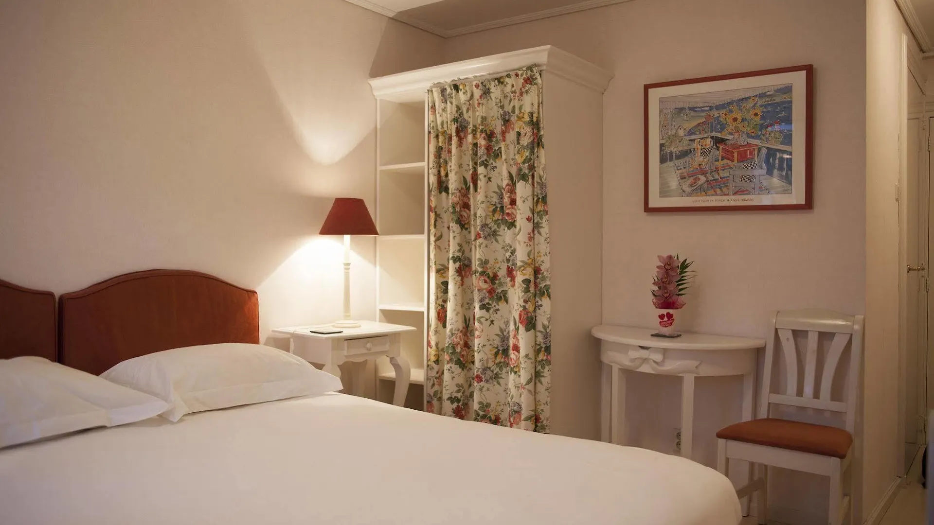 Imperial Hotel Amsterdam 2*,  Hollanda